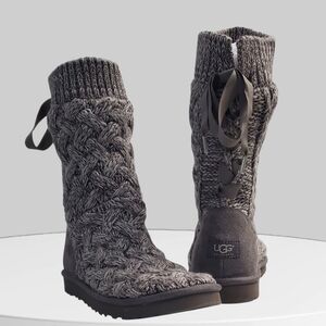 Ugg Isla Knit Gray Sweater Boots 10